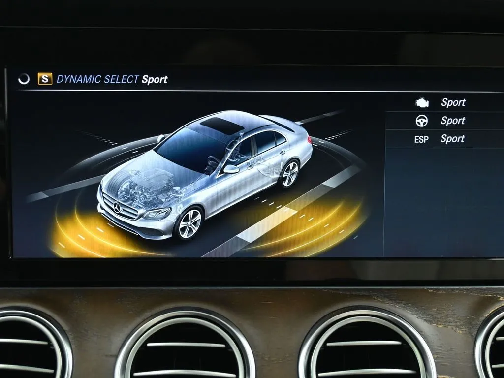2018 Mercedes Benz E 300 photo 55