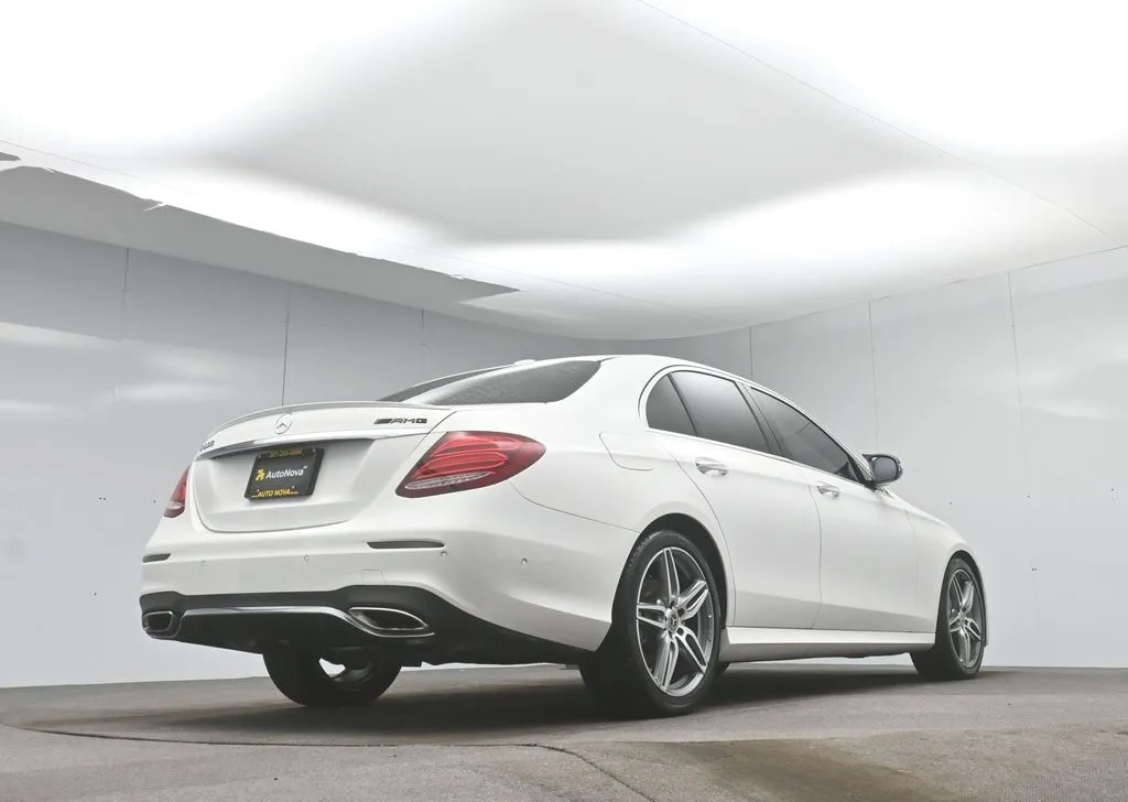 2018 Mercedes Benz E 300 photo 38