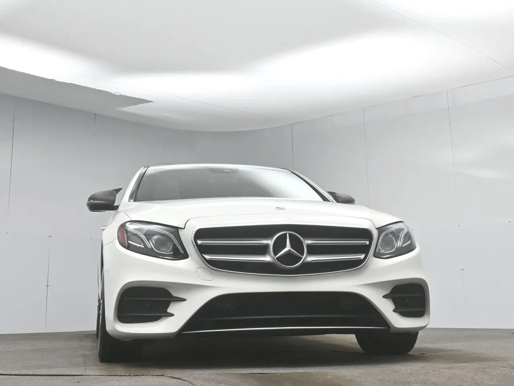 2018 Mercedes Benz E 300 photo 39