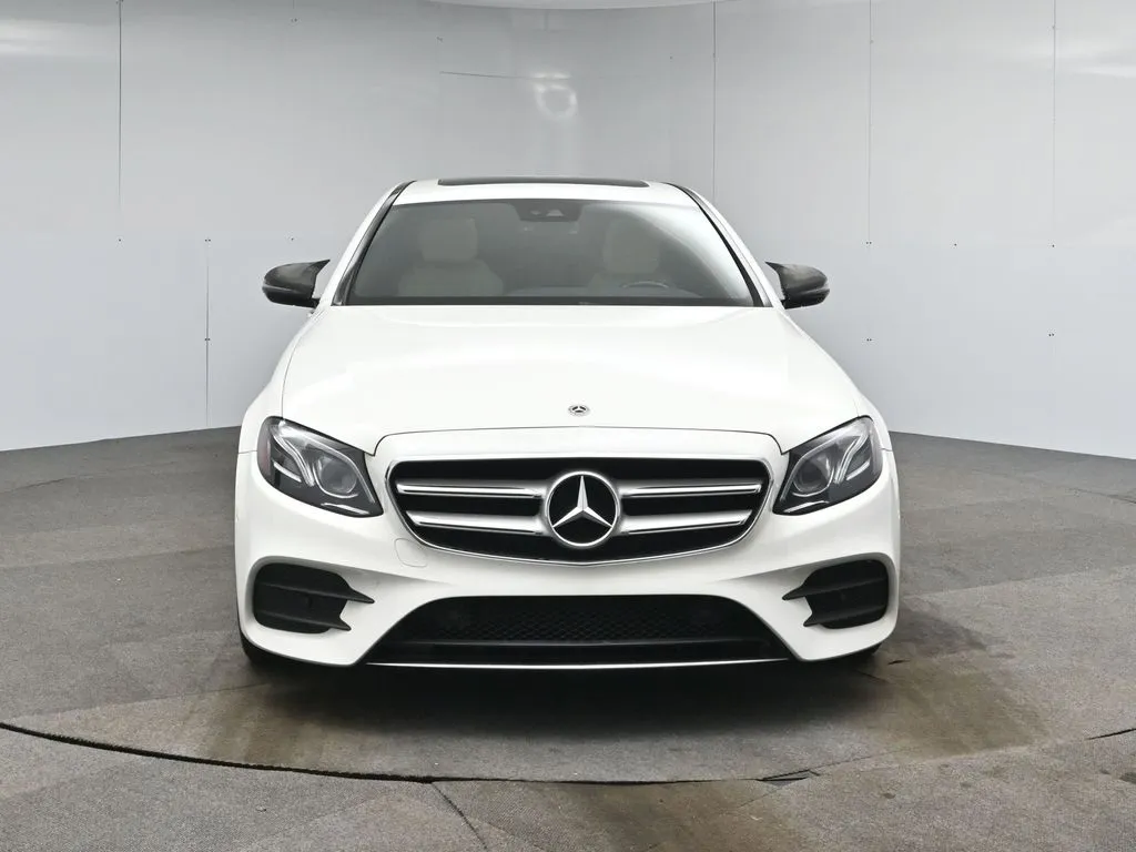 2018 Mercedes Benz E 300 photo 24