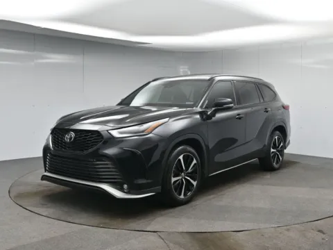 Black 2021 Toyota Highlander XSE for sale in Fort Lee, NJ
