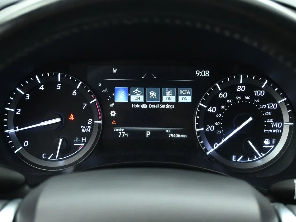 2021 Toyota Highlander XSE photo 9