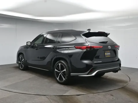 Another view of 2021 Toyota Highlander XSE for sale in Fort Lee, NJ at AutoNova46