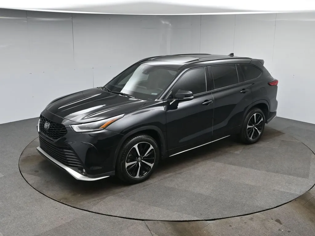 2021 Toyota Highlander XSE photo 32