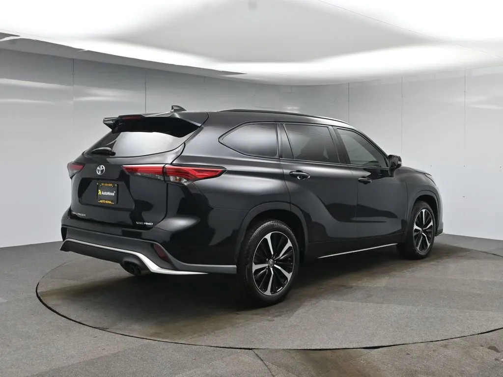 2021 Toyota Highlander XSE photo 20