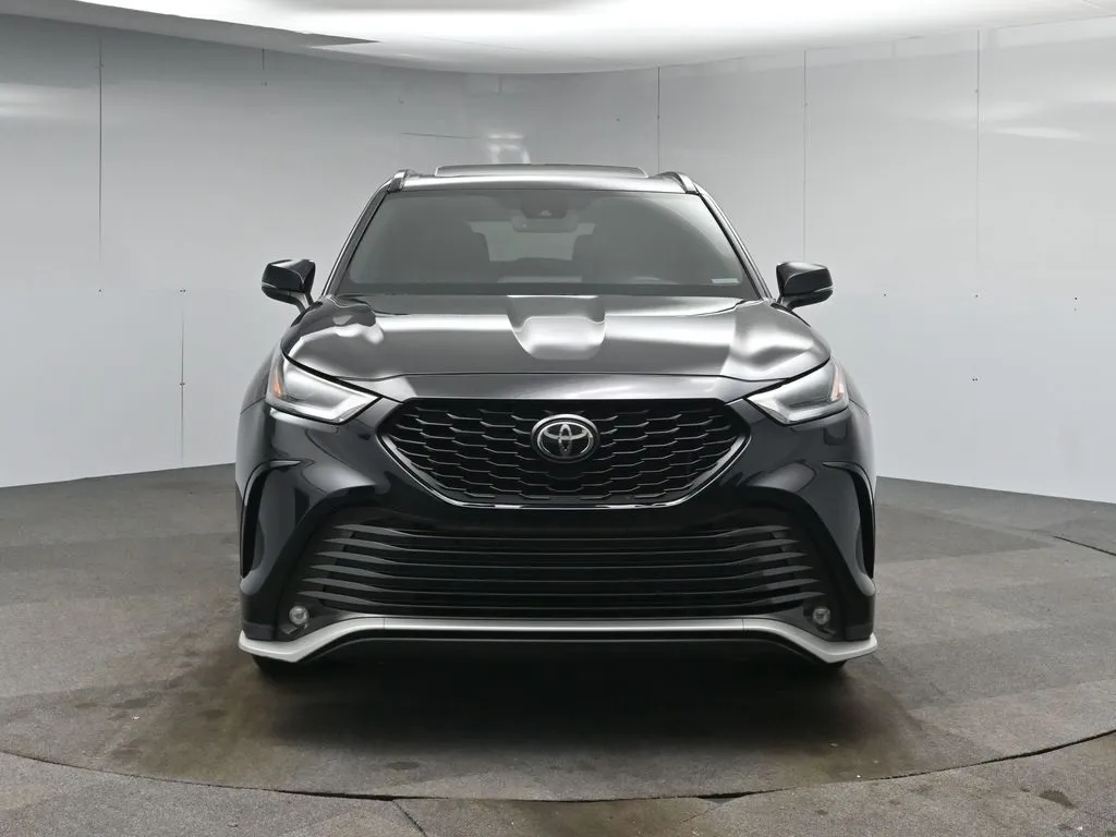 2021 Toyota Highlander XSE photo 21