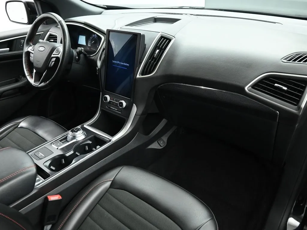 2021 Ford Edge ST photo 25