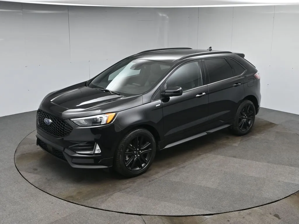 2021 Ford Edge ST photo 50