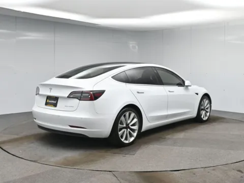 More photos of 2018 Tesla Model 3 Long Range at AutoNova46, NJ