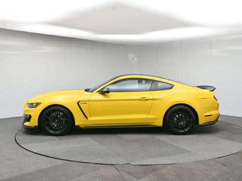 Photos of 2018 Ford Mustang Shelby GT350 for sale in Fort Lee, NJ at AutoNova46