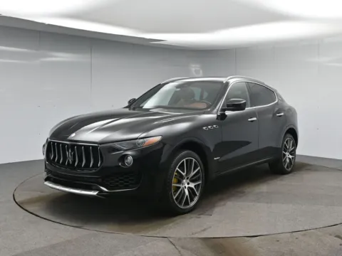 Black 2018 Maserati Levante GranLusso for sale in Fort Lee, NJ