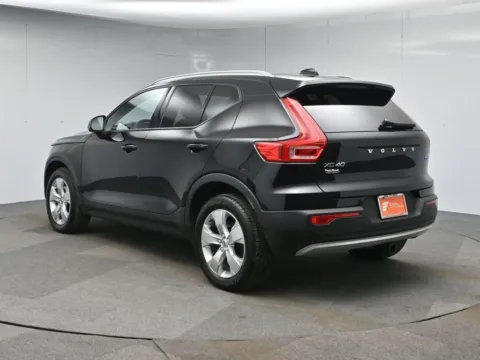 Another view of 2022 Volvo XC40 Momentum for sale in Fort Lee, NJ at AutoNova46
