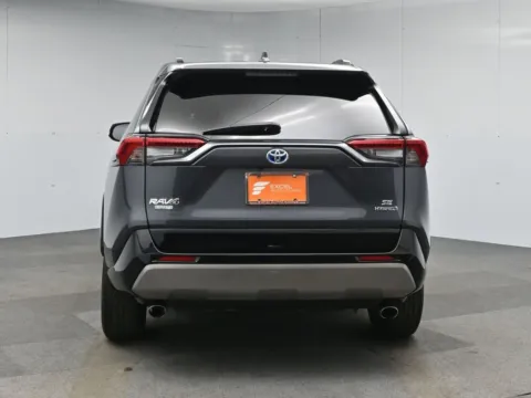 More photos of 2022 Toyota RAV4 Hybrid SE at AutoNova46, NJ