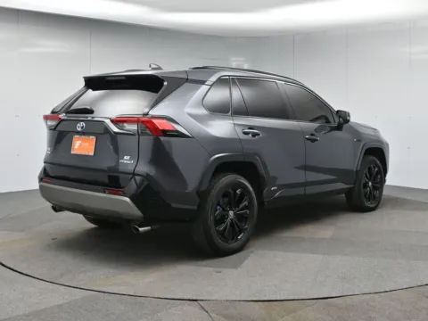 More photos of 2022 Toyota RAV4 Hybrid SE at AutoNova46, NJ
