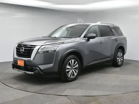 Gray 2022 Nissan Pathfinder SL for sale in Fort Lee, NJ