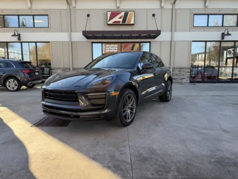 Gray 2022 PORSCHE MACAN for sale in Powell, OH