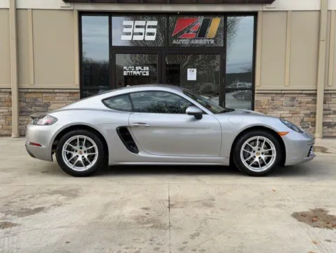 Photos of 2024 PORSCHE CAYMAN BASE for sale in Powell, OH at Auto Assets