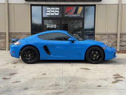 Photos of 2025 PORSCHE CAYMAN BASE for sale in Powell, OH at Auto Assets
