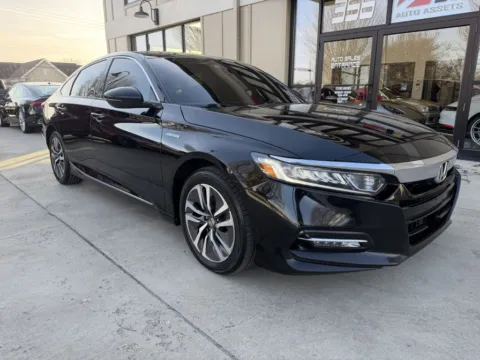 Another view of 2019 HONDA ACCORD HYBRID EXL for sale in Powell, OH at Auto Assets