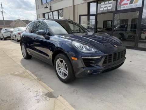 Photos of 2017 PORSCHE MACAN BASE for sale in Powell, OH at Auto Assets