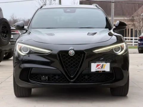 More photos of 2022 ALFA ROMEO STELVIO QUADRIFOGLIO at Auto Assets, OH