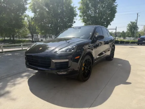 More photos of 2018 PORSCHE CAYENNE TURBO S at Auto Assets, OH