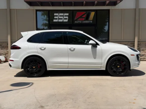 Photos of 2016 PORSCHE CAYENNE GTS for sale in Powell, OH at Auto Assets