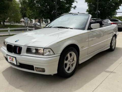 More photos of 1998 BMW 323 IC AUTOMATIC at Auto Assets, OH