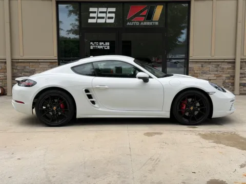Photos of 2024 PORSCHE CAYMAN S for sale in Powell, OH at Auto Assets