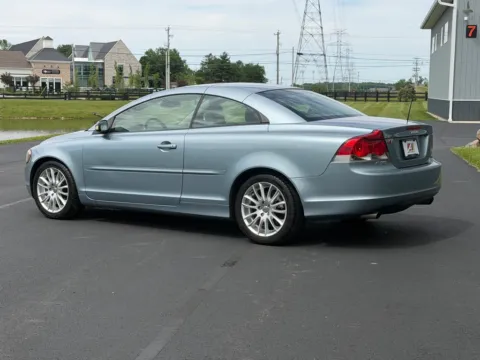 More photos of 2007 VOLVO C70 T5 at Auto Assets, OH