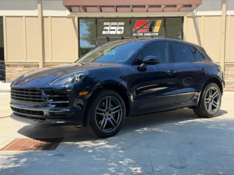 Blue 2021 PORSCHE MACAN S for sale in Powell, OH