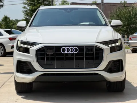 More photos of 2023 AUDI Q8 PREMIUM at Auto Assets, OH