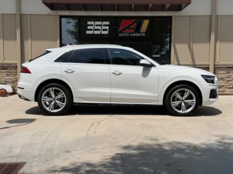 Photos of 2023 AUDI Q8 PREMIUM for sale in Powell, OH at Auto Assets