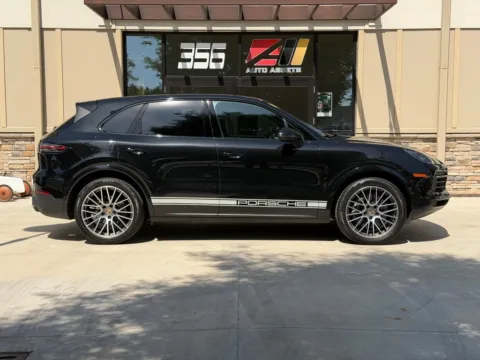 Black 2023 PORSCHE CAYENNE PLATINUM EDITION for sale in Powell, OH