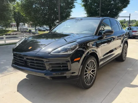 More photos of 2023 PORSCHE CAYENNE PLATINUM EDITION at Auto Assets, OH