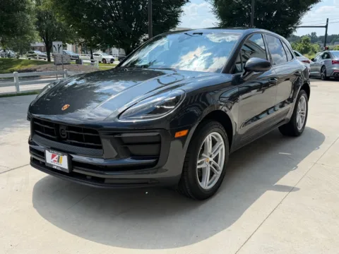More photos of 2023 PORSCHE MACAN BASE at Auto Assets, OH