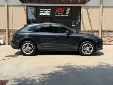 Photos of 2023 PORSCHE MACAN BASE for sale in Powell, OH at Auto Assets
