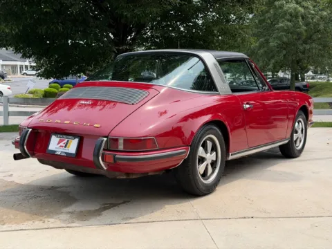 More photos of 1971 PORSCHE 911 T at Auto Assets, OH