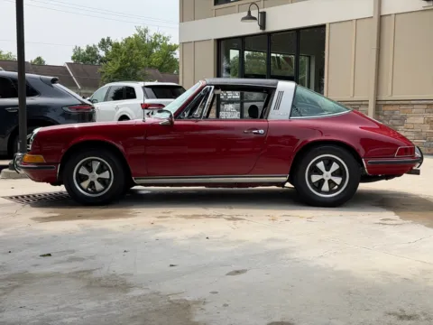 Photos of 1971 PORSCHE 911 T for sale in Powell, OH at Auto Assets