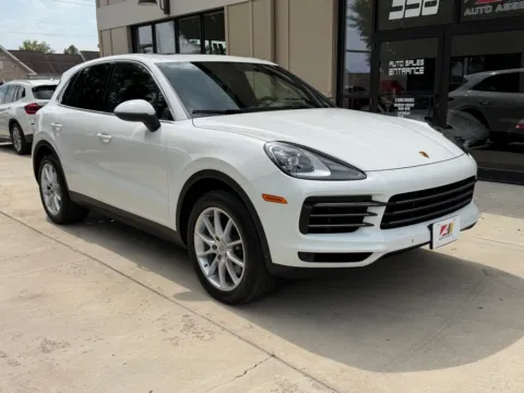 Another view of 2023 PORSCHE CAYENNE BASE for sale in Powell, OH at Auto Assets