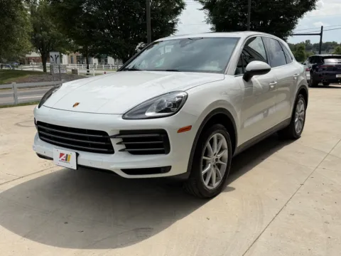 More photos of 2023 PORSCHE CAYENNE BASE at Auto Assets, OH