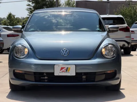 More photos of 2016 VOLKSWAGEN BEETLE S/SE Denim Edition at Auto Assets, OH