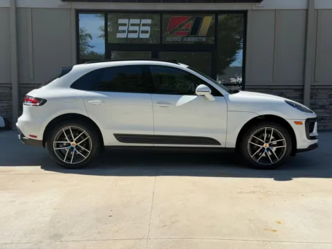 Photos of 2023 PORSCHE MACAN BASE for sale in Powell, OH at Auto Assets