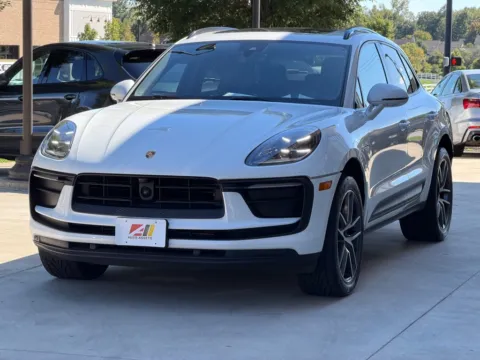 More photos of 2023 PORSCHE MACAN BASE at Auto Assets, OH