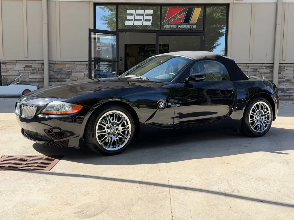 Black 2004 BMW Z4 3.0 for sale in Powell, OH