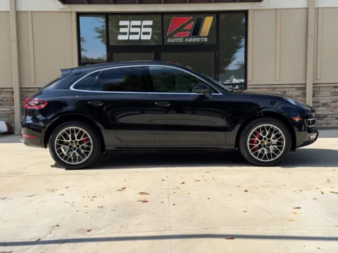 Photos of 2016 PORSCHE MACAN TURBO for sale in Powell, OH at Auto Assets