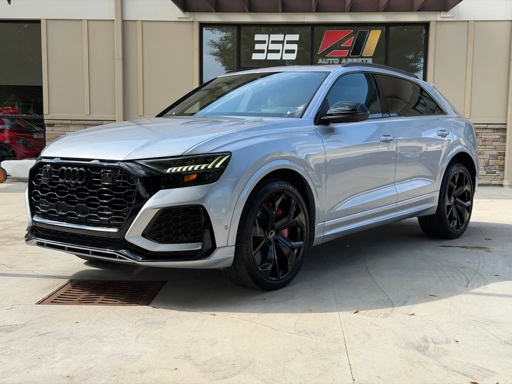 Silver 2022 AUDI RS Q8 4.0T quattro for sale in Powell, OH