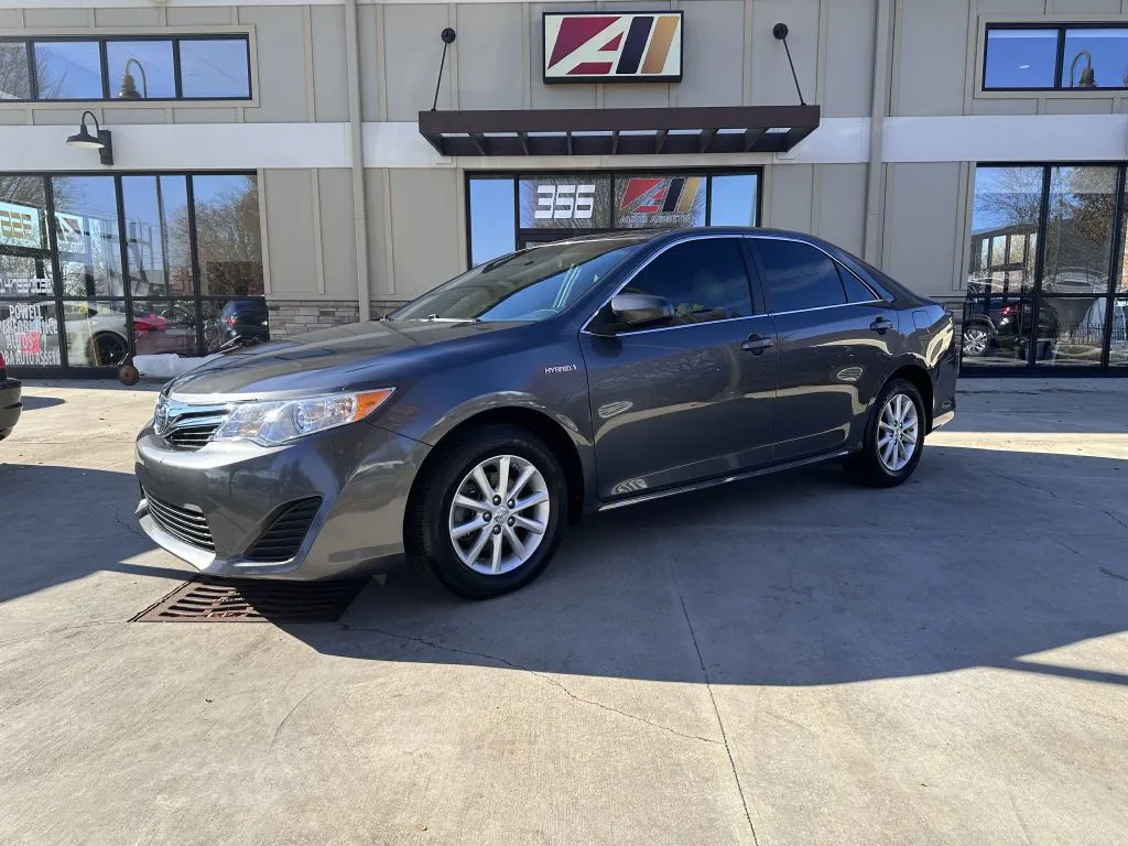 2013 TOYOTA CAMRY HYBRID for sale in Powell, OH