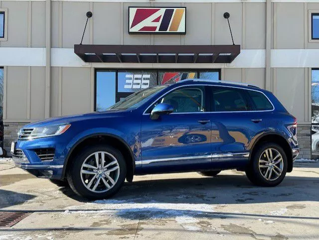2016 VOLKSWAGEN TOUAREG TDI LUX for sale in Powell, OH