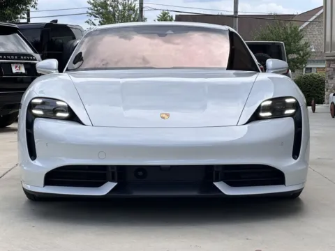 More photos of 2021 PORSCHE TAYCAN TURBO at Auto Assets, OH